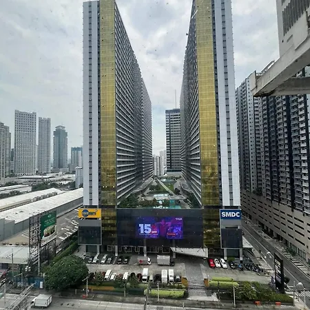 Fame Residences Condotel Greenfields